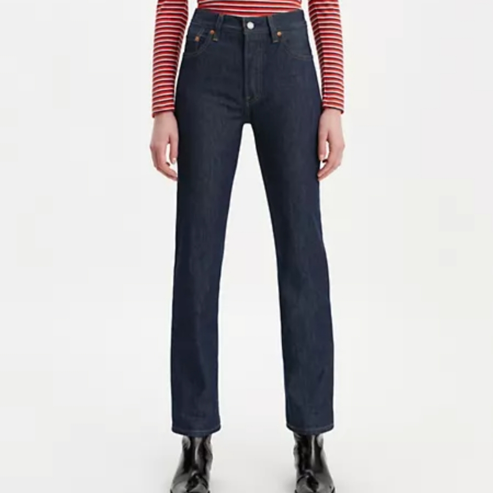 Aritzia Levis 501 Long Jeans